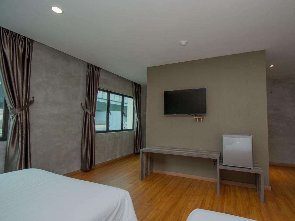โรงแรมอินสตา ยะโฮร์บาห์รู ภายนอก รูปภาพ